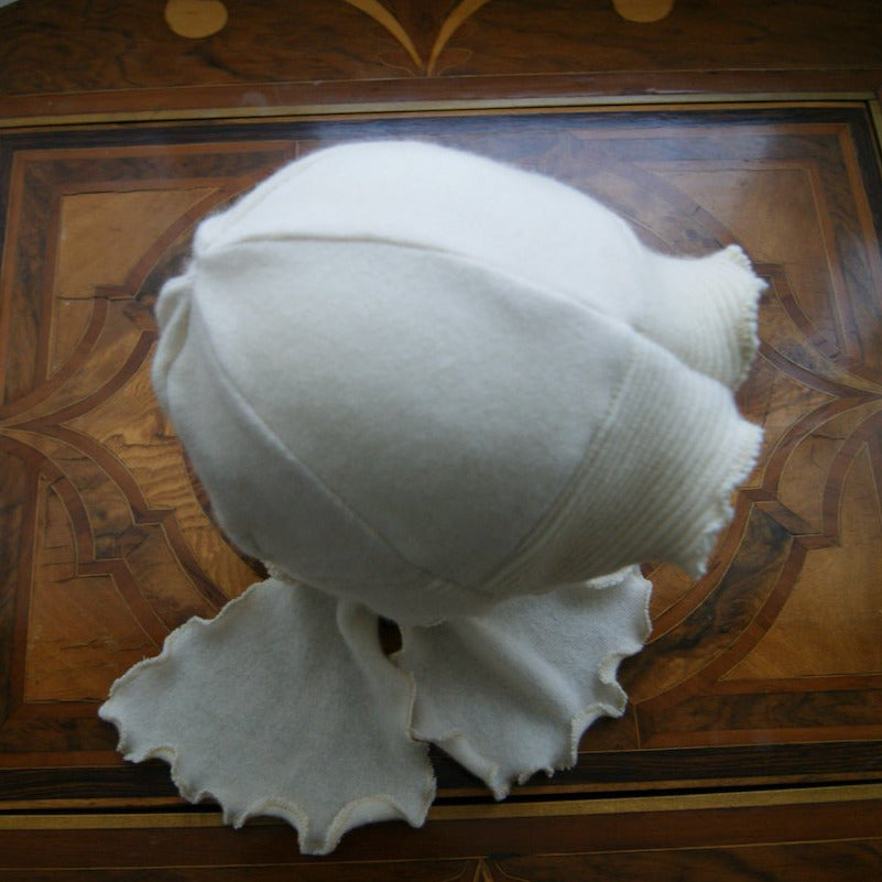 Cavalli orchid bonnet no. xv