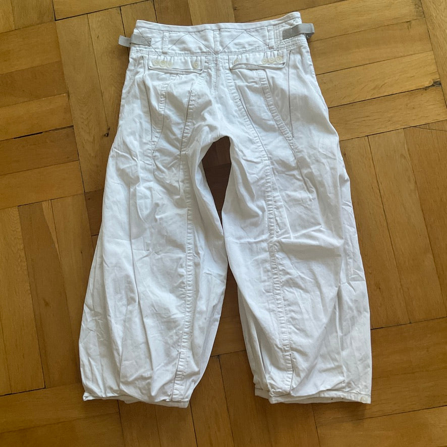 Girbaud white capris
