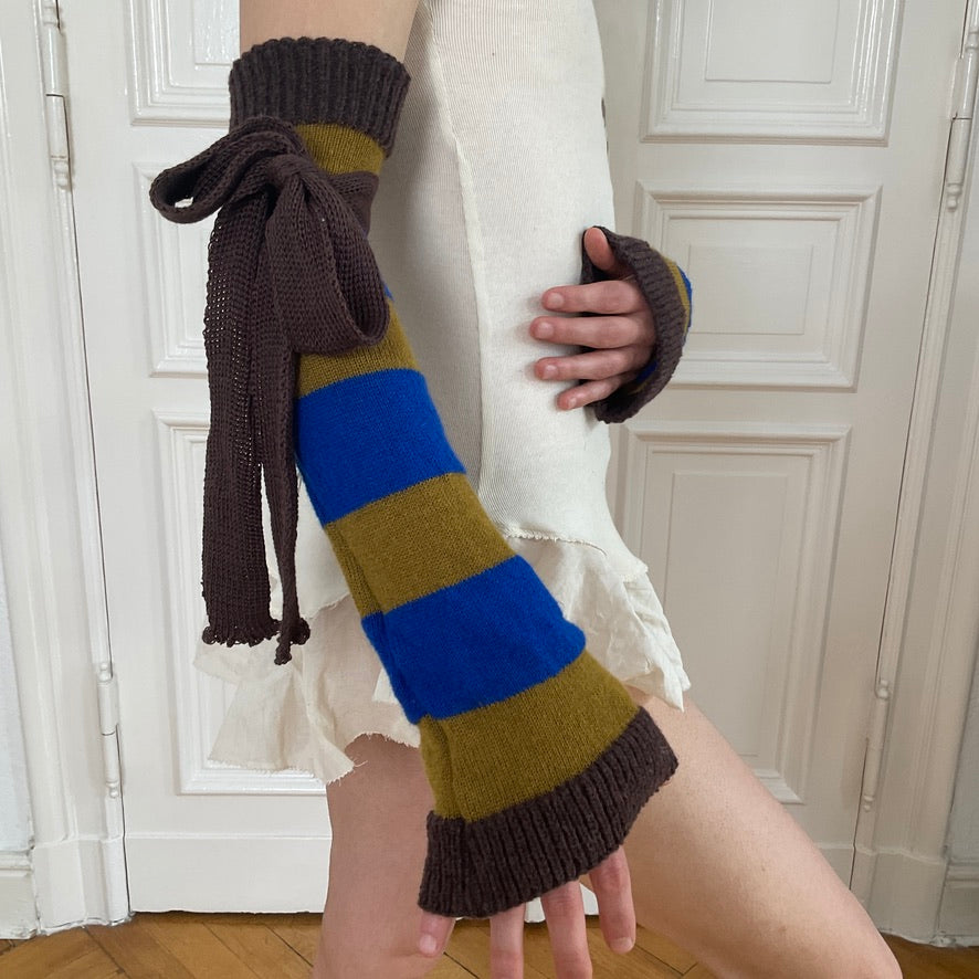Natascha Domino ~ mohair sleeves with ribbons ii