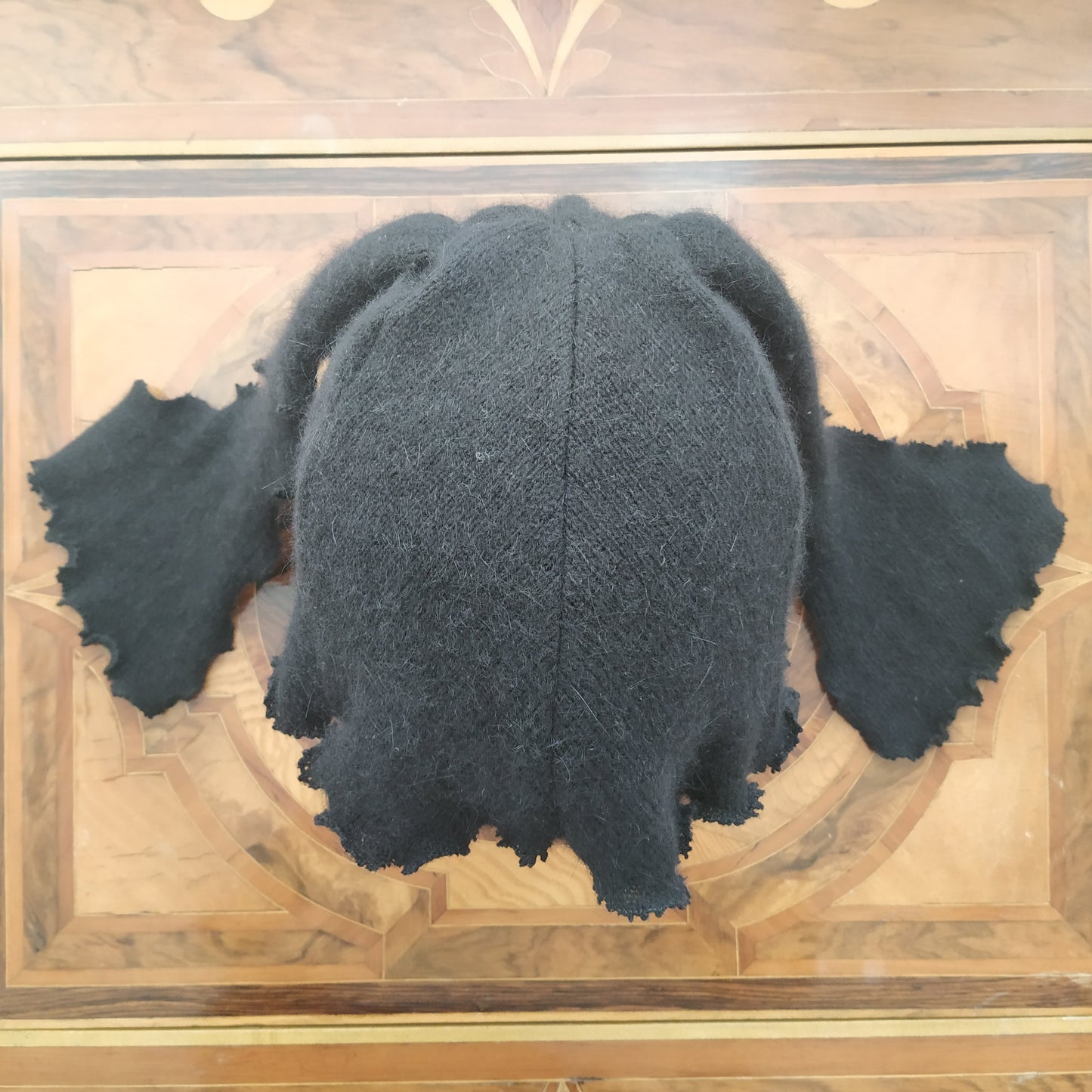 Black orchid bonnet no. xxxii