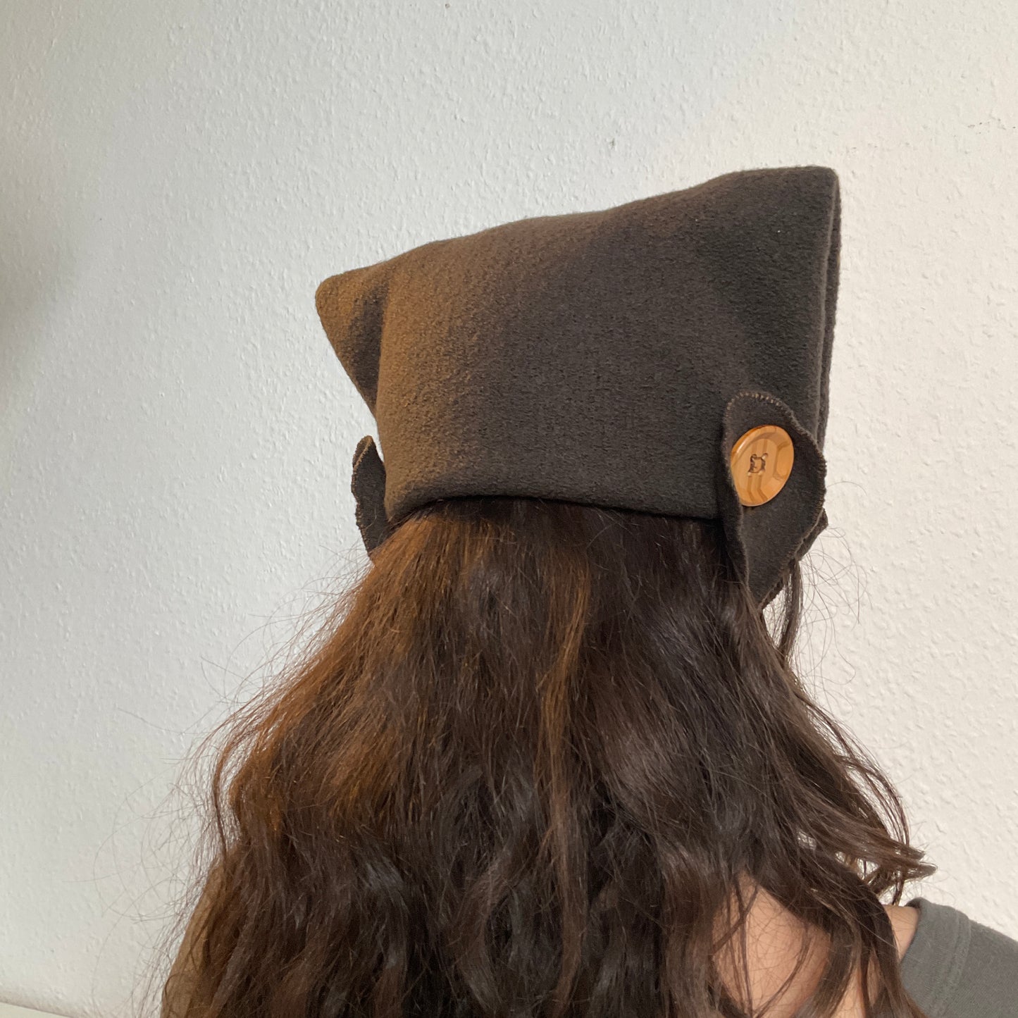 ꒰⑅ᵕ༚ᵕ꒱˖♡ dark brunette virgin wool maiden bonnet ♡˖꒰ᵕ༚ᵕ⑅꒱
