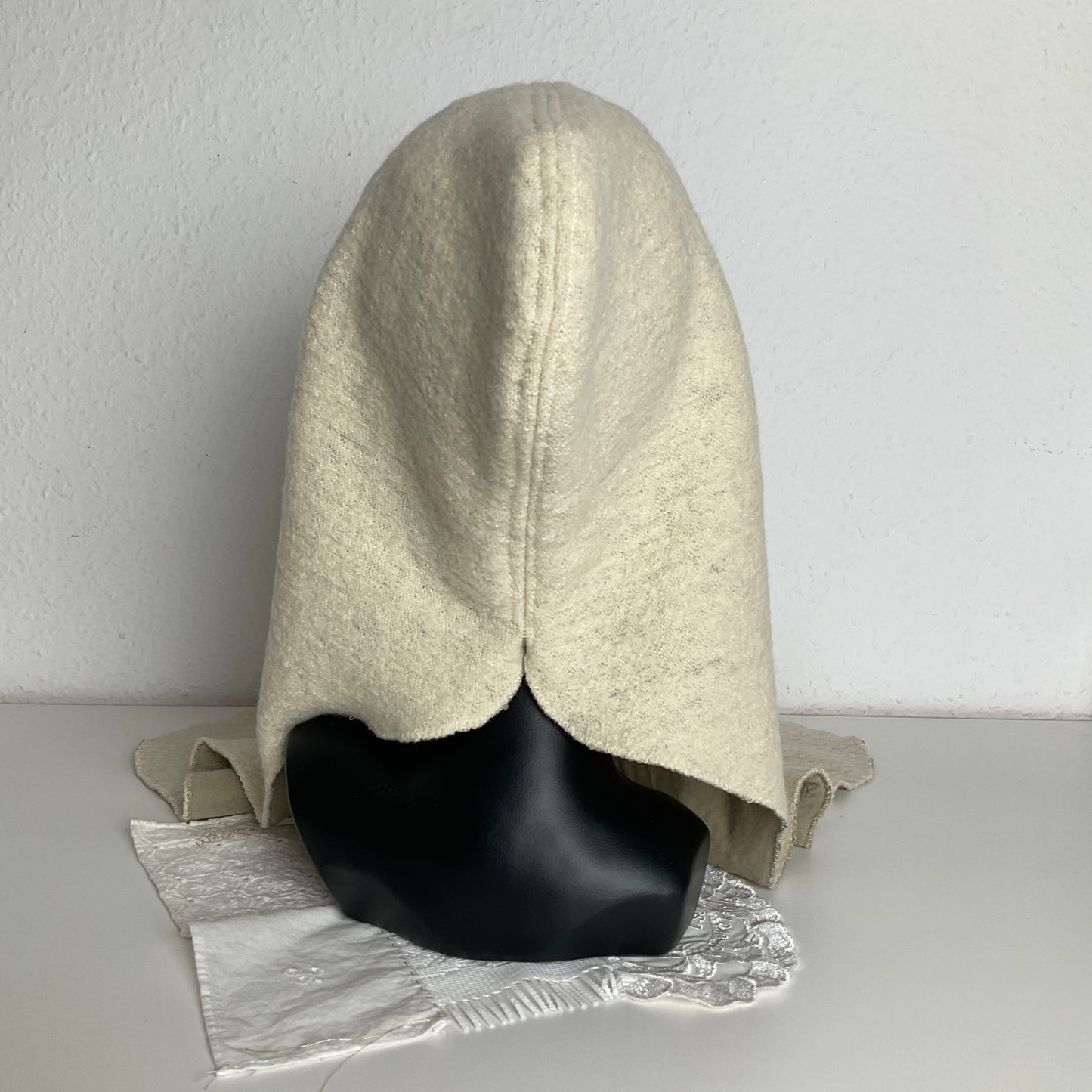 ꒰⑅ᵕ༚ᵕ꒱˖♡ hooded ivory stole in virgin wool, viscose and silk ♡˖꒰ᵕ༚ᵕ⑅꒱