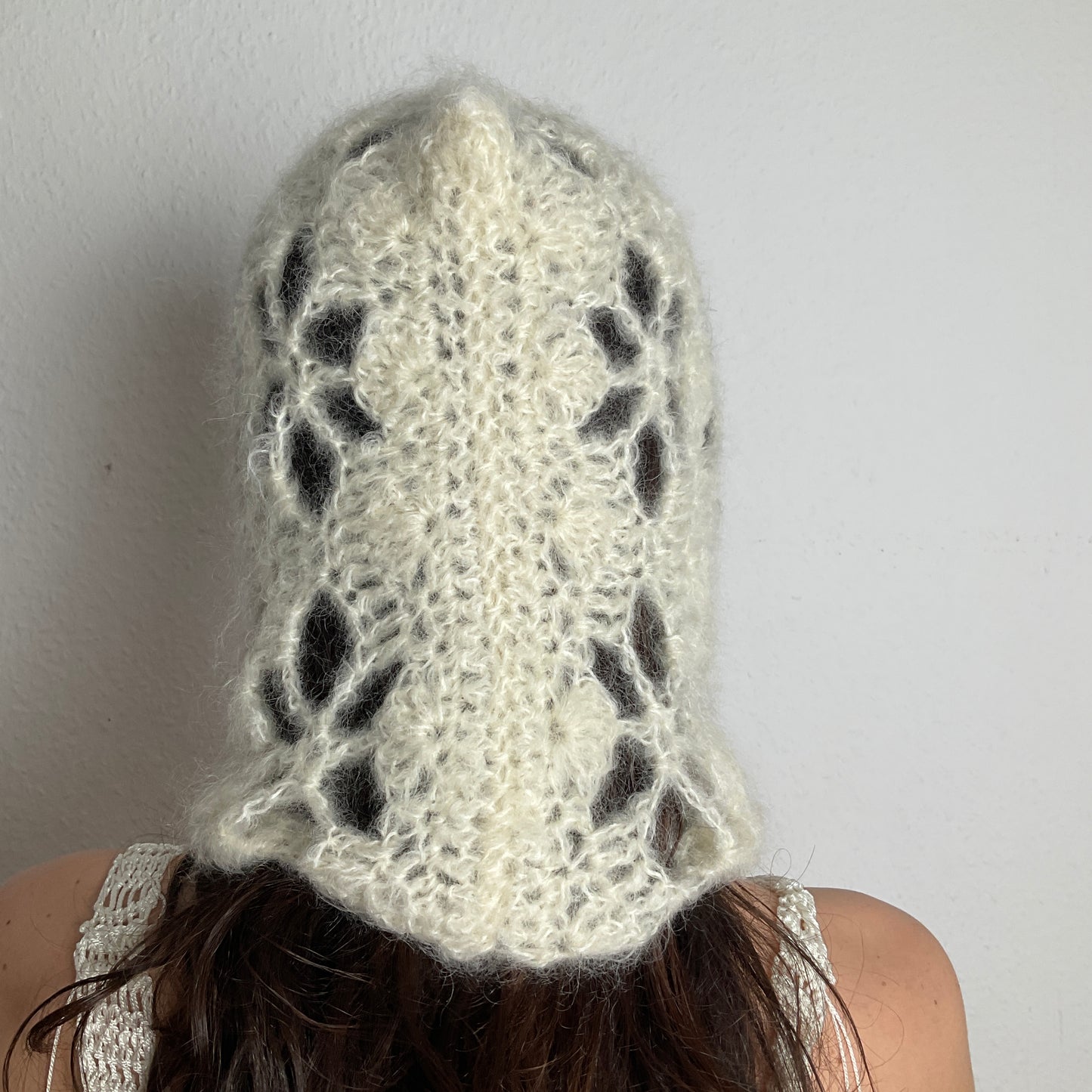 prototype ~ crochet balaclava from mođđe studio