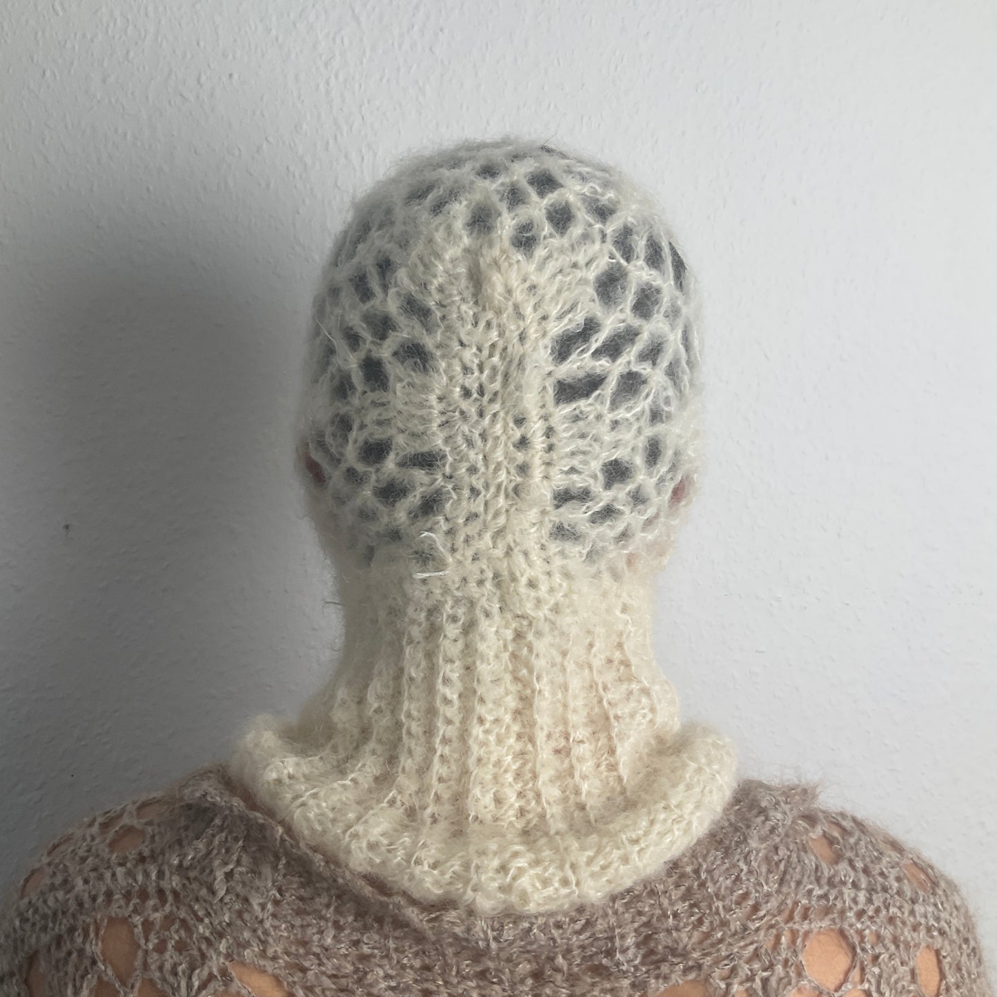 mođđe studio ~ prototype crochet balaclava