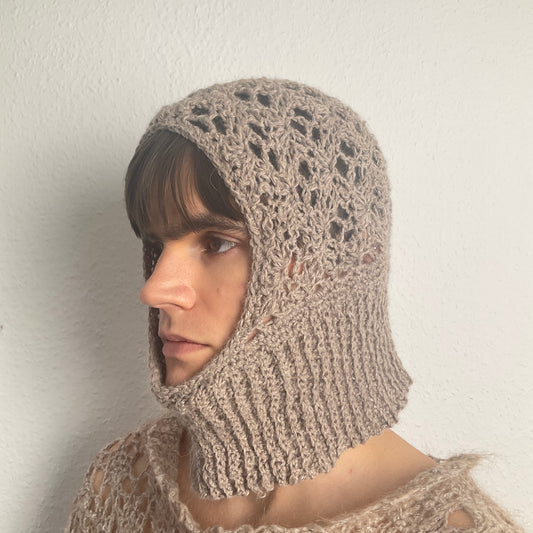 prototype 'helmet' ~ crochet balaclava from mođđe studio