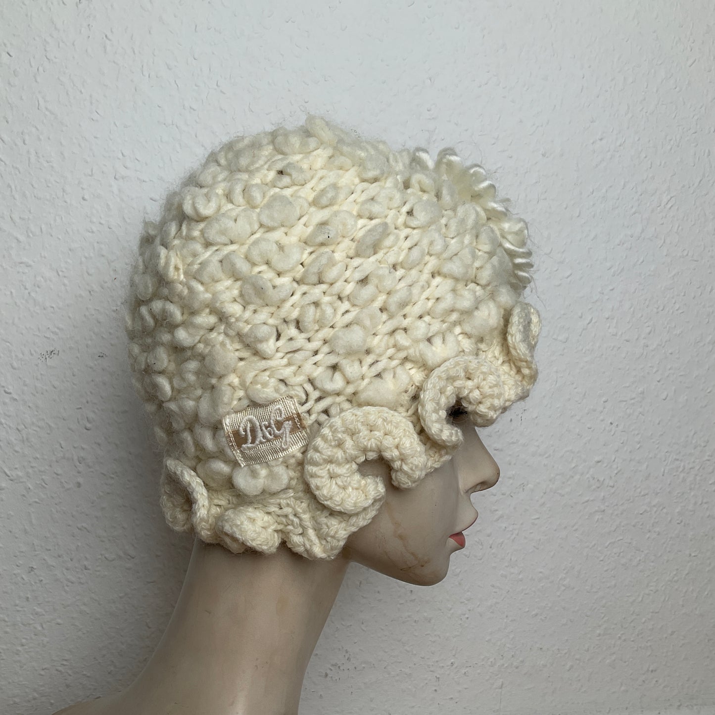 D&G cute chunky knit beanie
