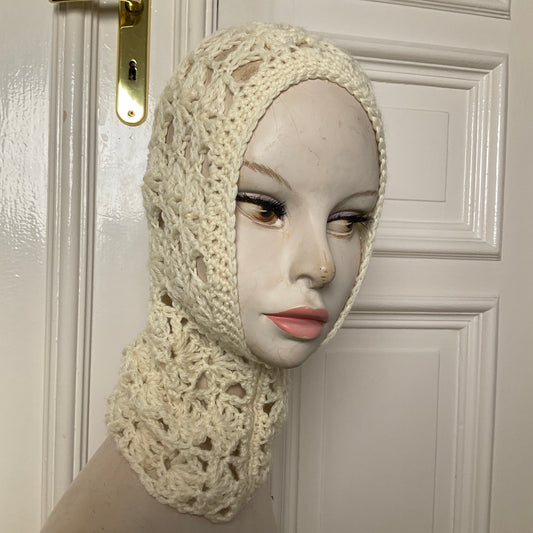 mođđe studio ~ cocoon 1 white crochet balaclava