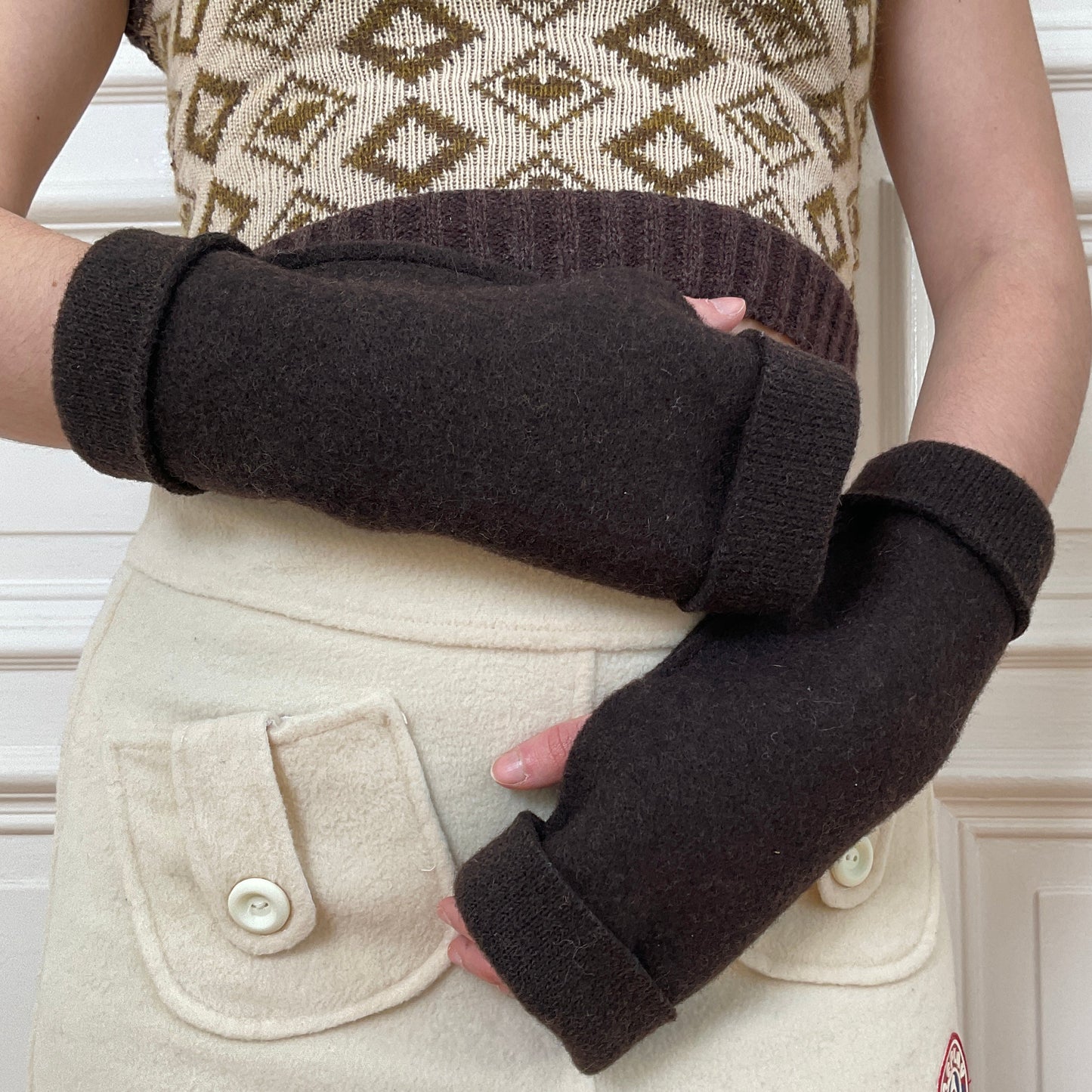 Natascha Domino ~ brown wool sleeves