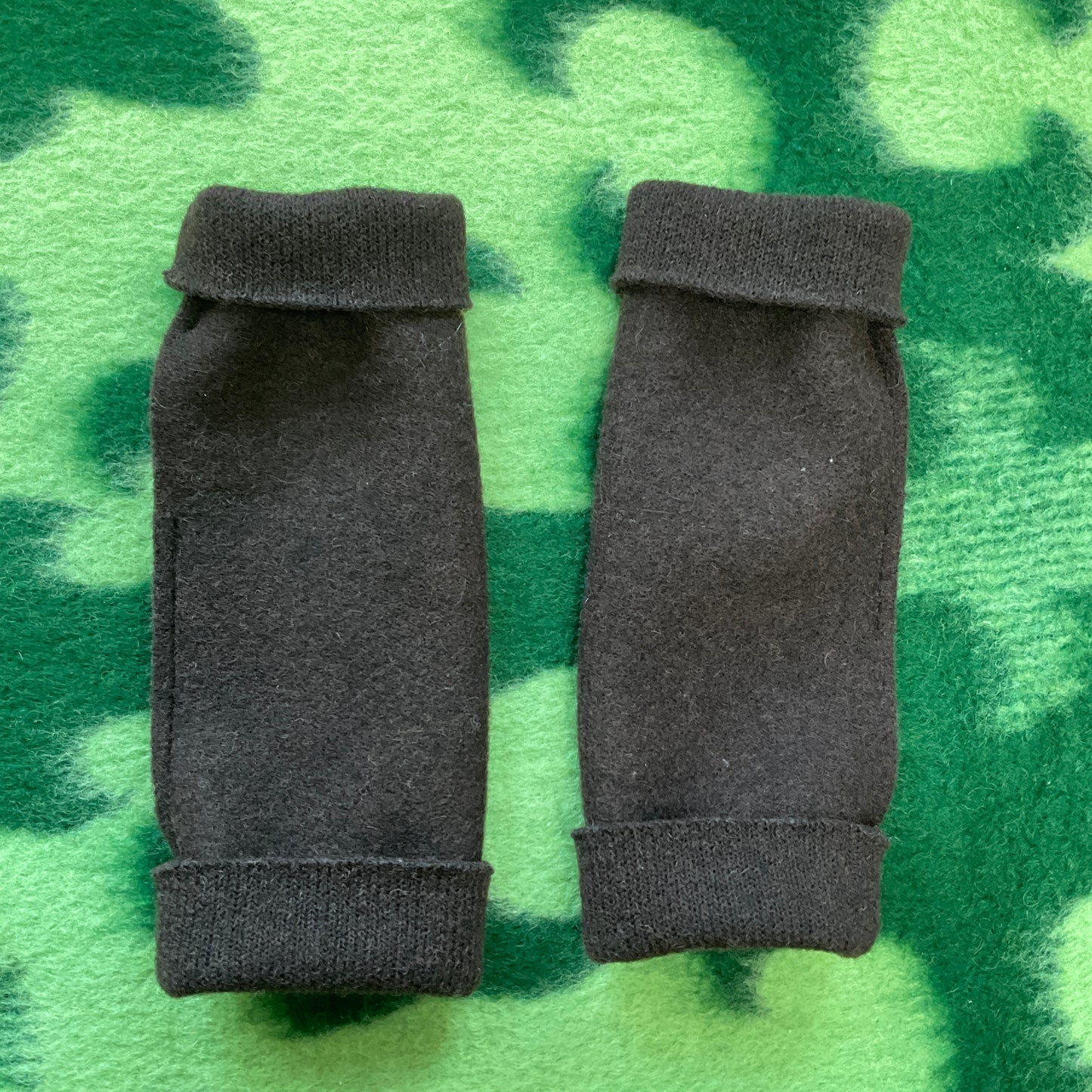 Natascha Domino ~ brown wool sleeves