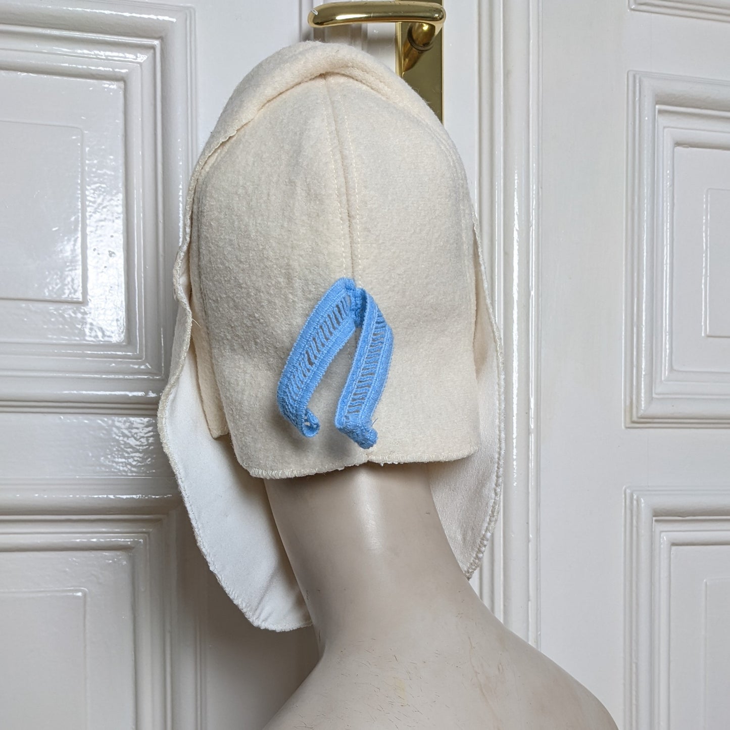 ꒰⑅ᵕ༚ᵕ꒱˖♡ Painted Fleur de Lis Bonnet ♡˖꒰ᵕ༚ᵕ⑅꒱