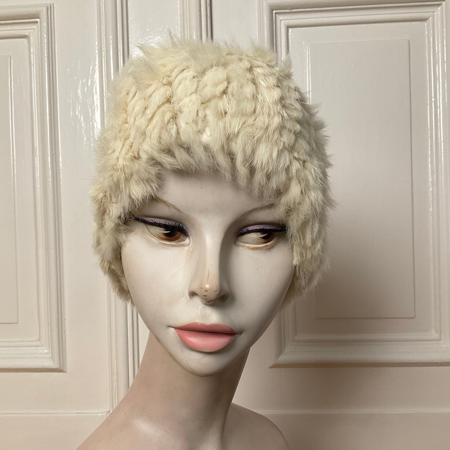 Cute knit wool hat with fur