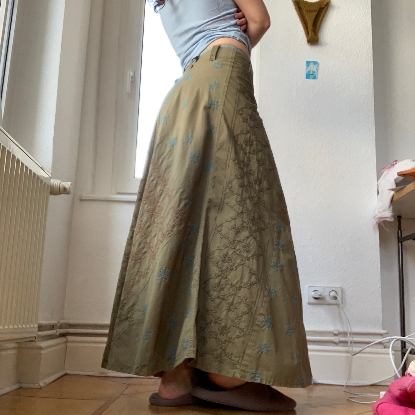 Embroidered cargo skirt