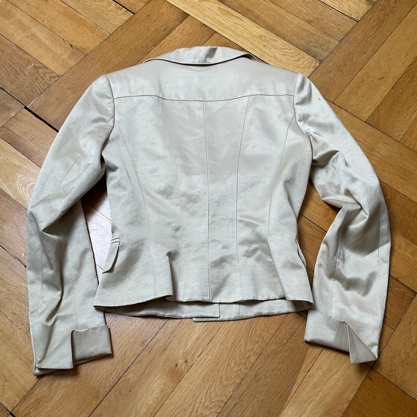 Wide neck blazer