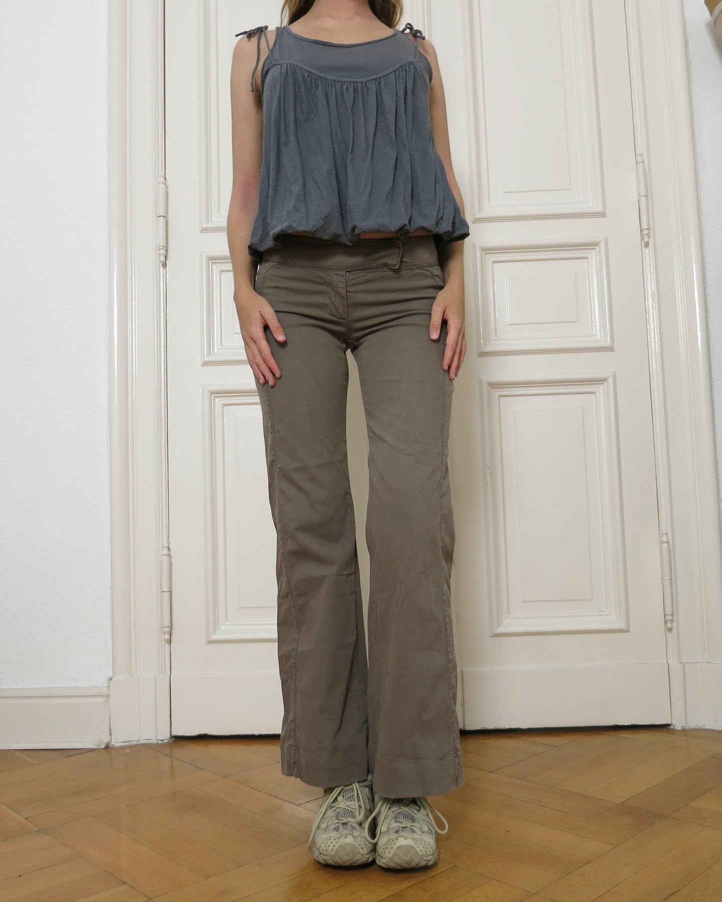 Anne Valerie Hash top