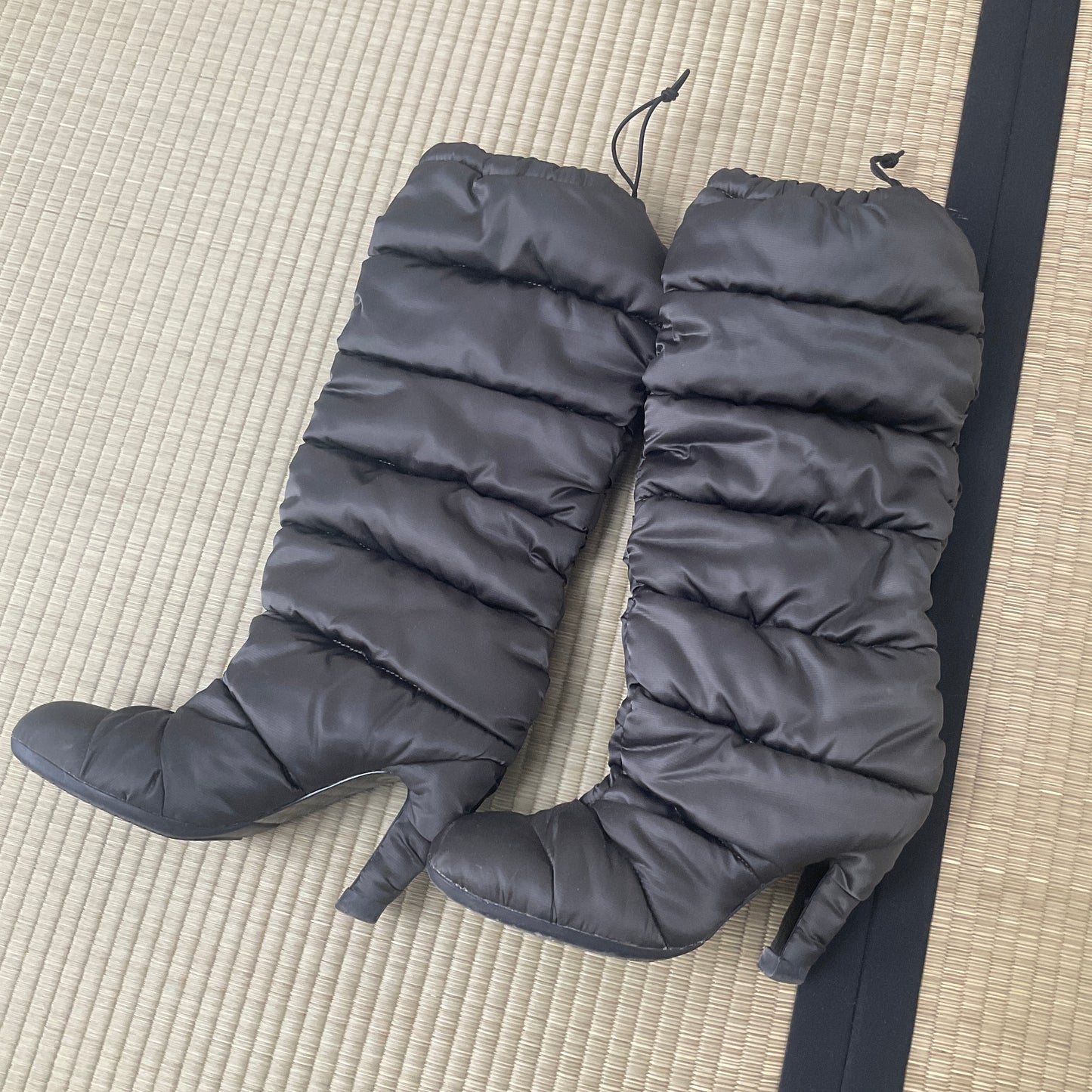Puffer boots
