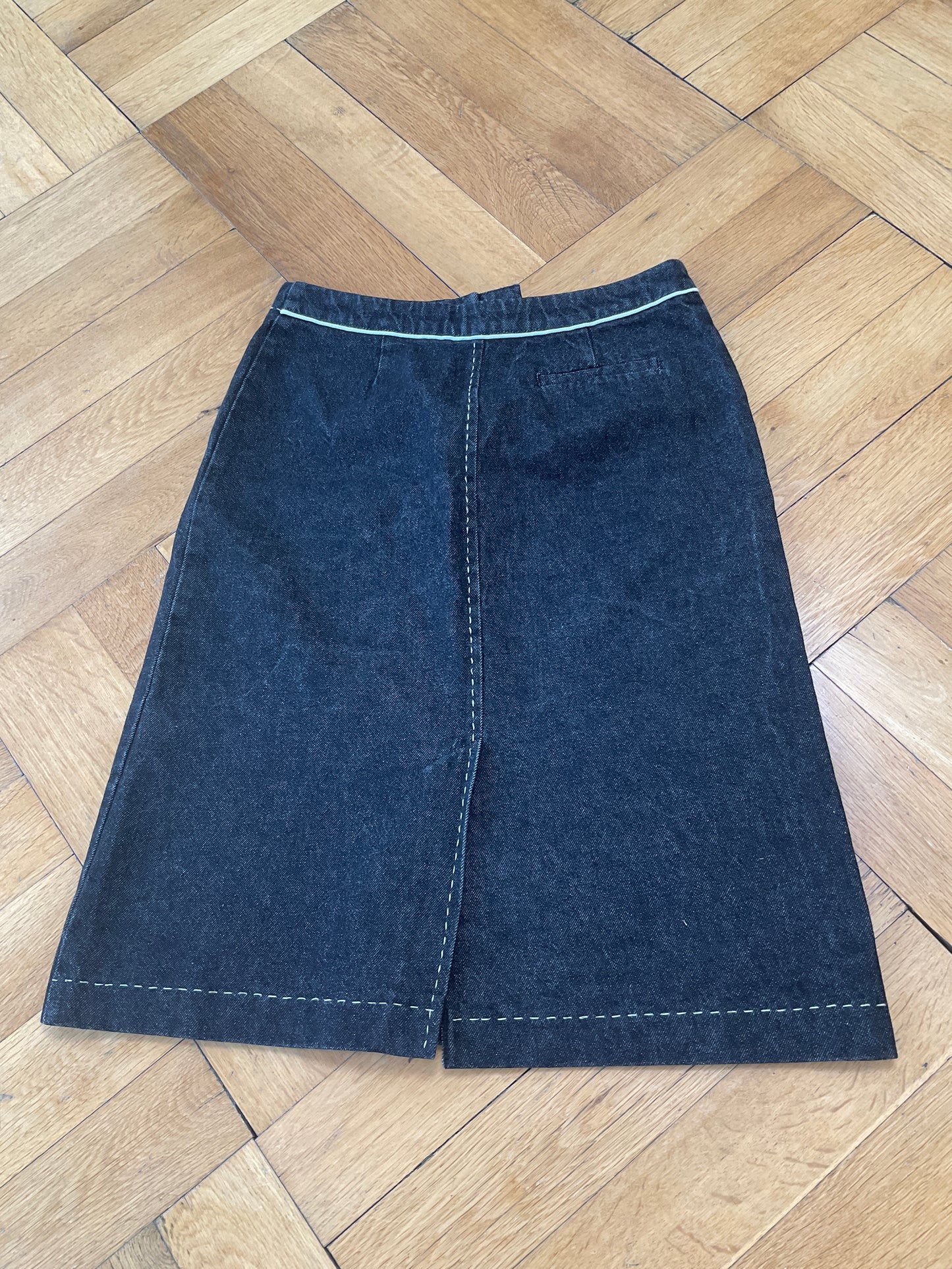 Max&Co chic denim midi skirt