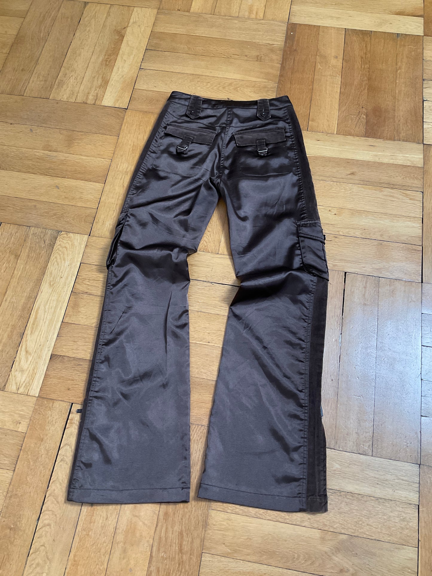 Chic silky trousers