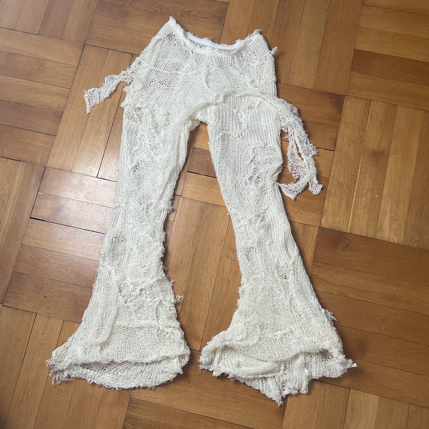 Kea Distressed Pants