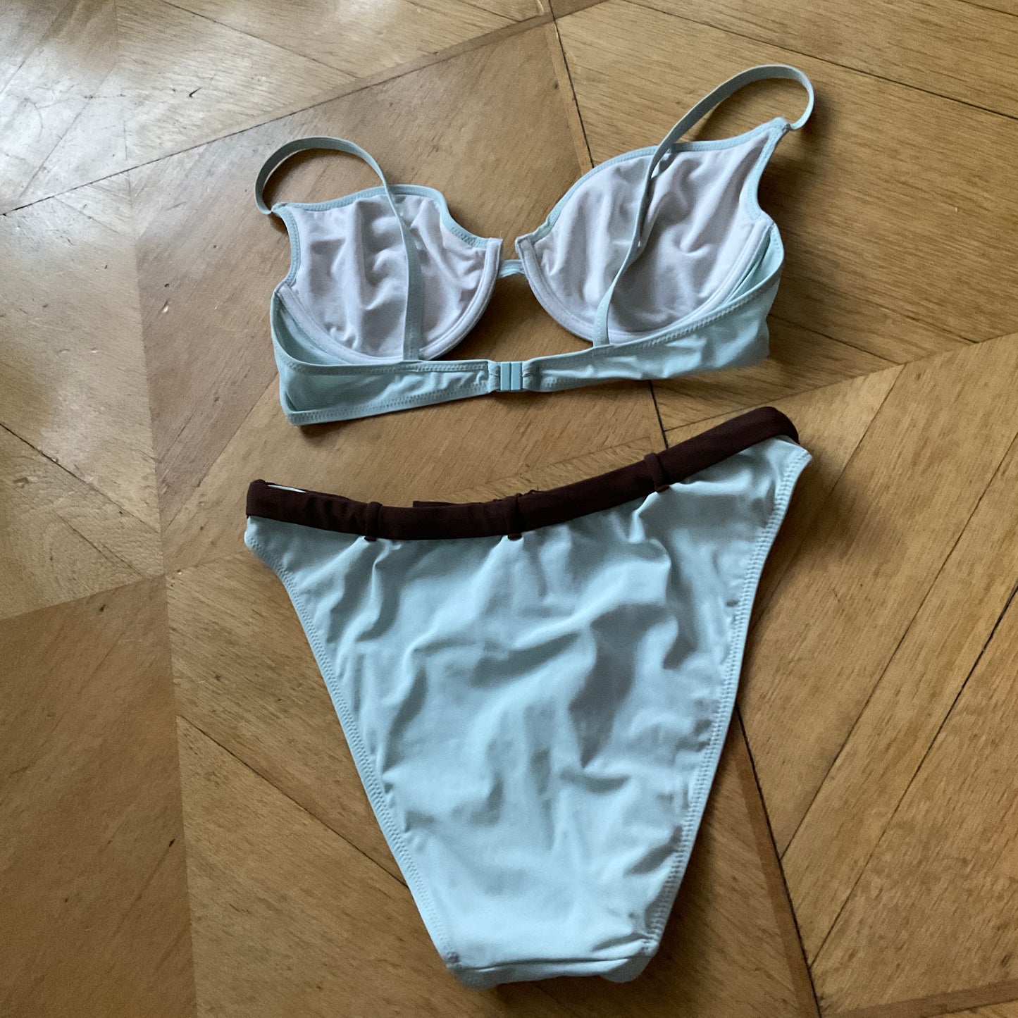 90s chic bikini