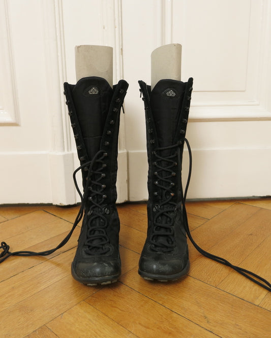 Sporty tall boots