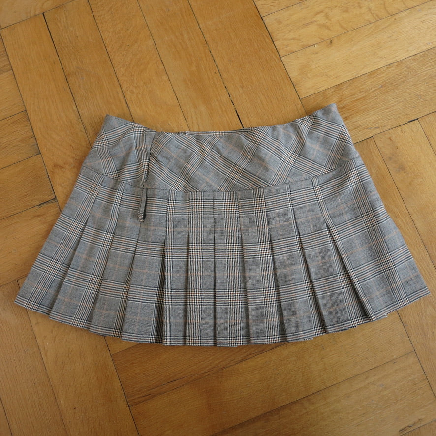 Pleated miniskirt