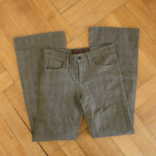 Checkered flares