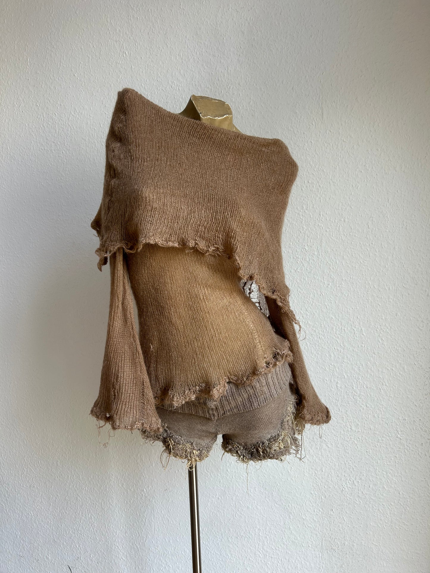 annina “les sœurs” mohair monkcore top