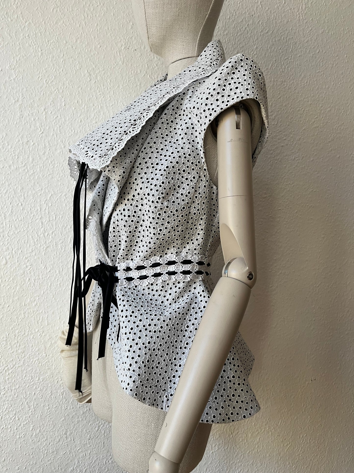 Antonio Berardi deconstructed lace blouse