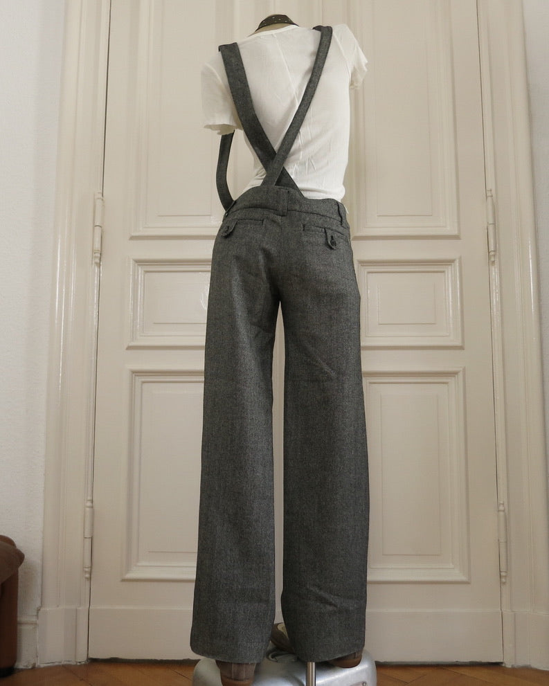 Trousers with suspenders