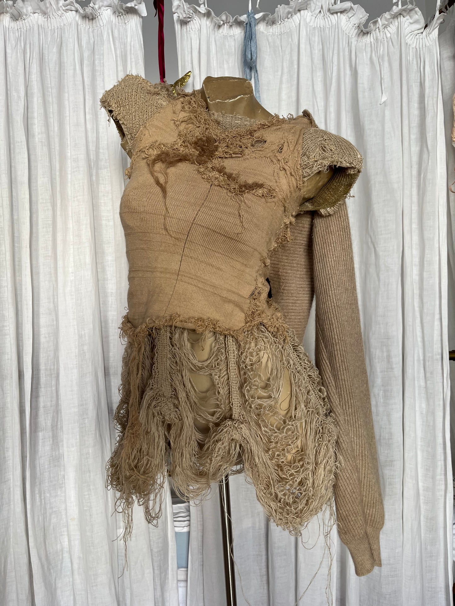 annina “les sœurs”distressed cashmere sweater