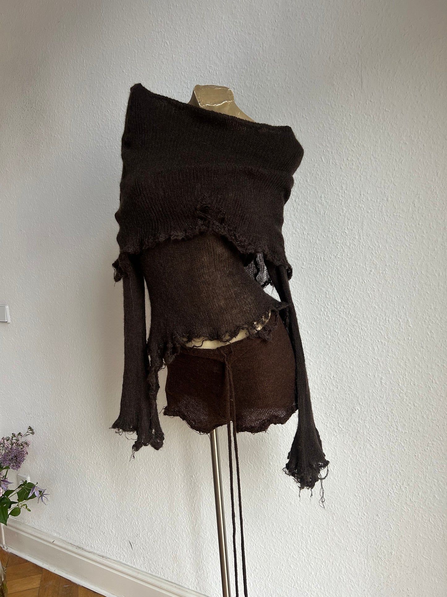 annina “les sœurs” brown mohair monkcore top