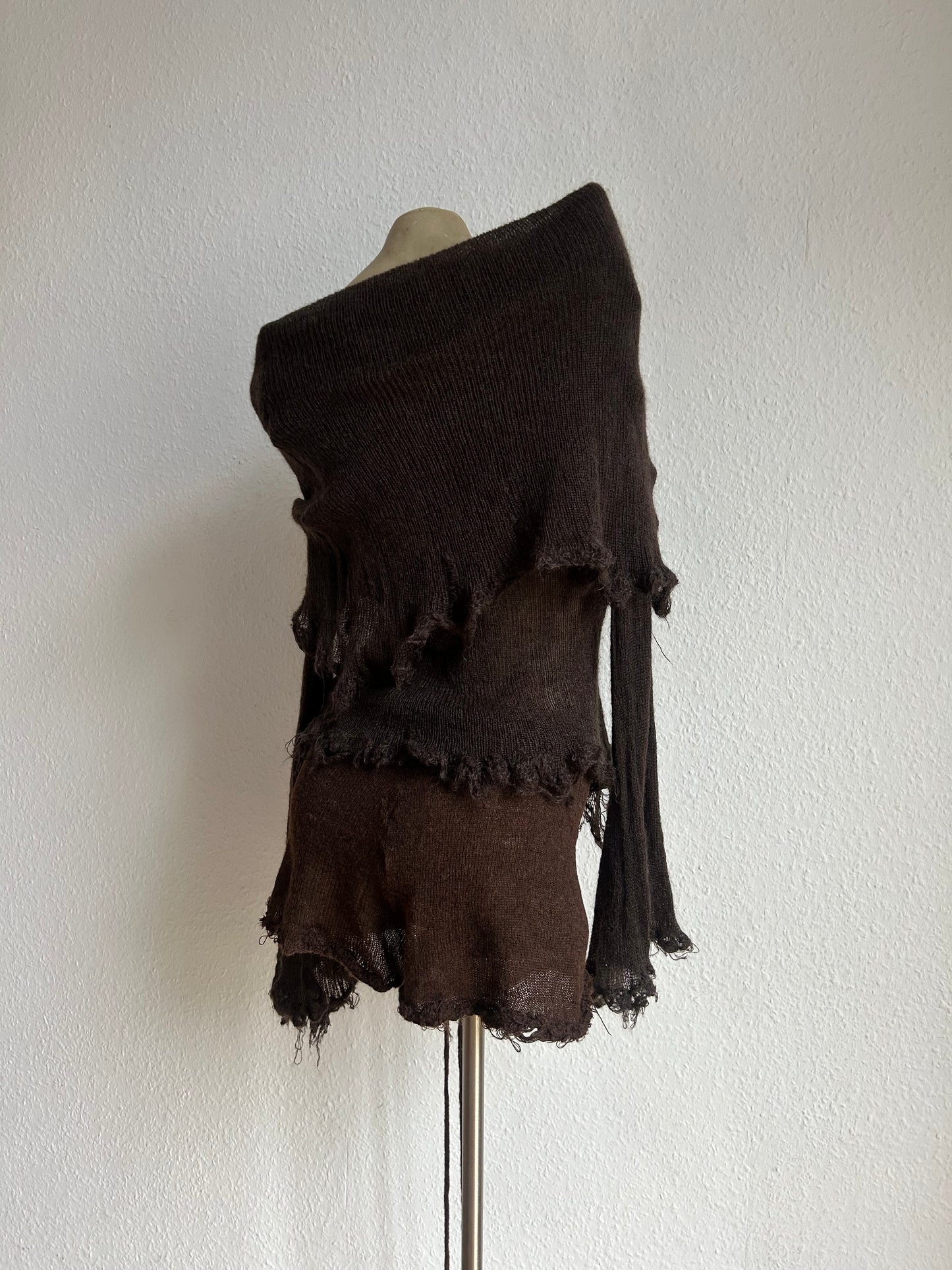 annina “les sœurs” brown mohair monkcore top
