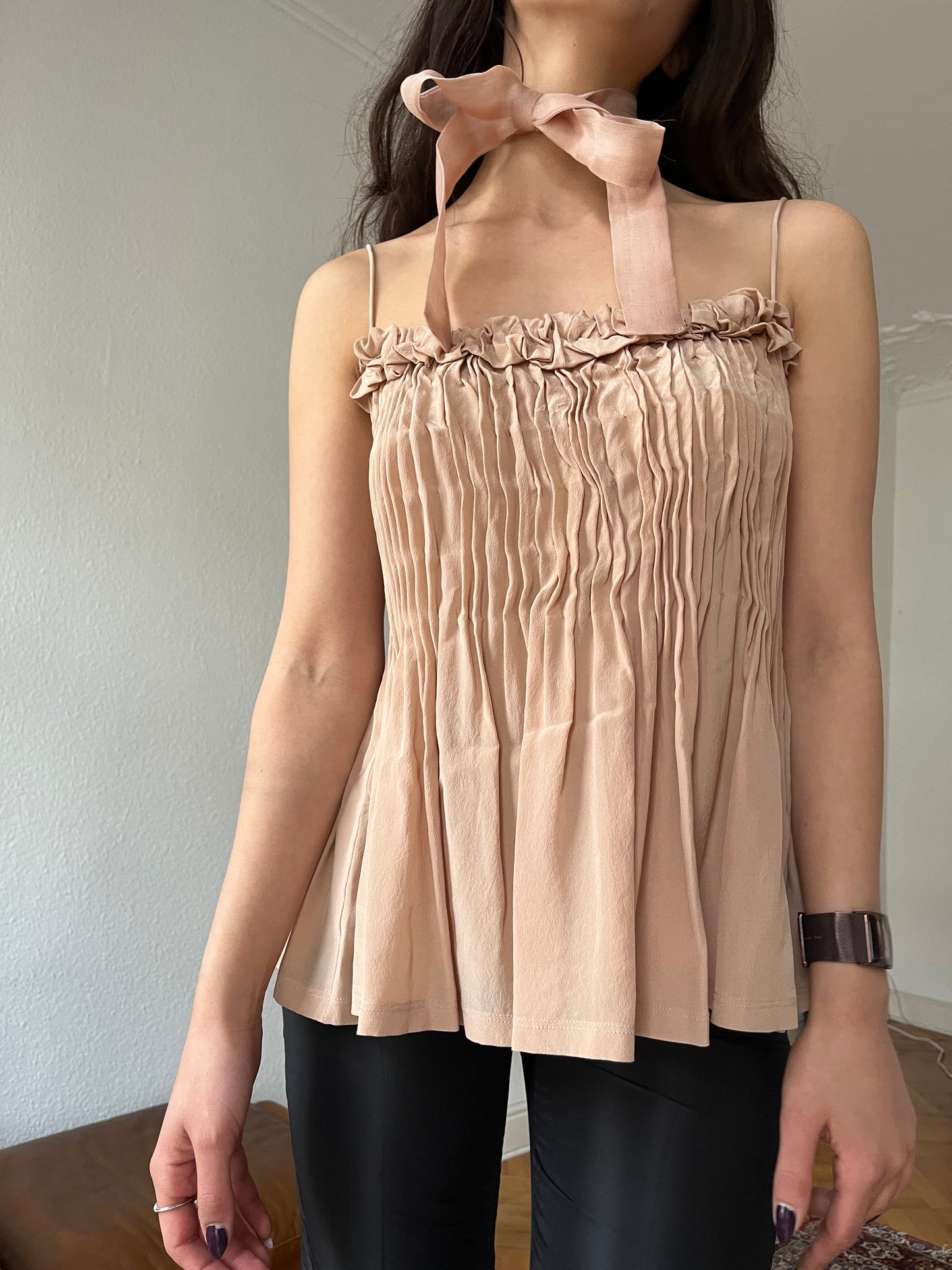 Romantic top with matching ribbon