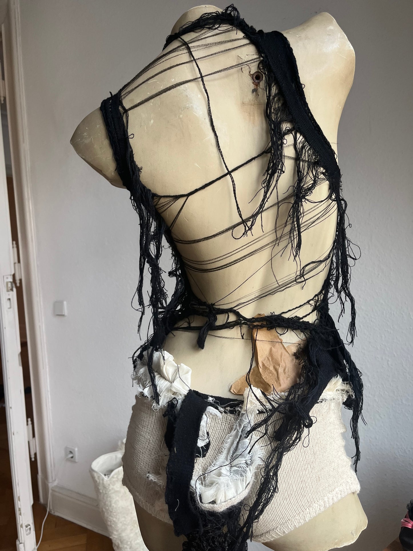 annina priestess top