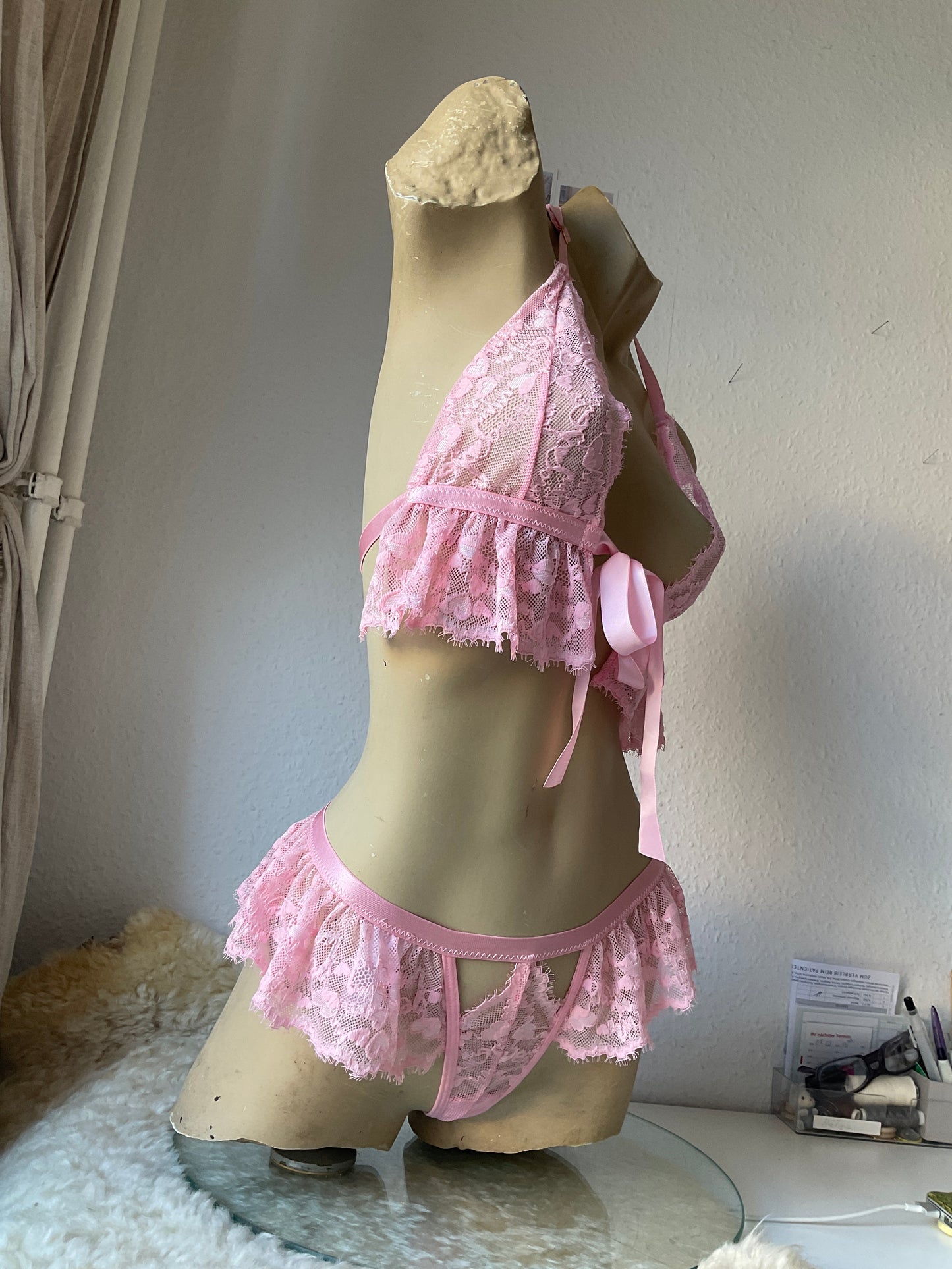 Pink lingerie lace set