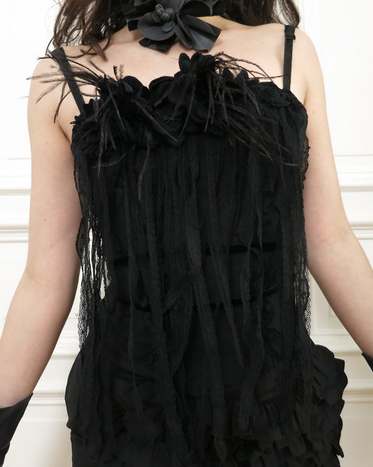 Corset with feathers and fringes