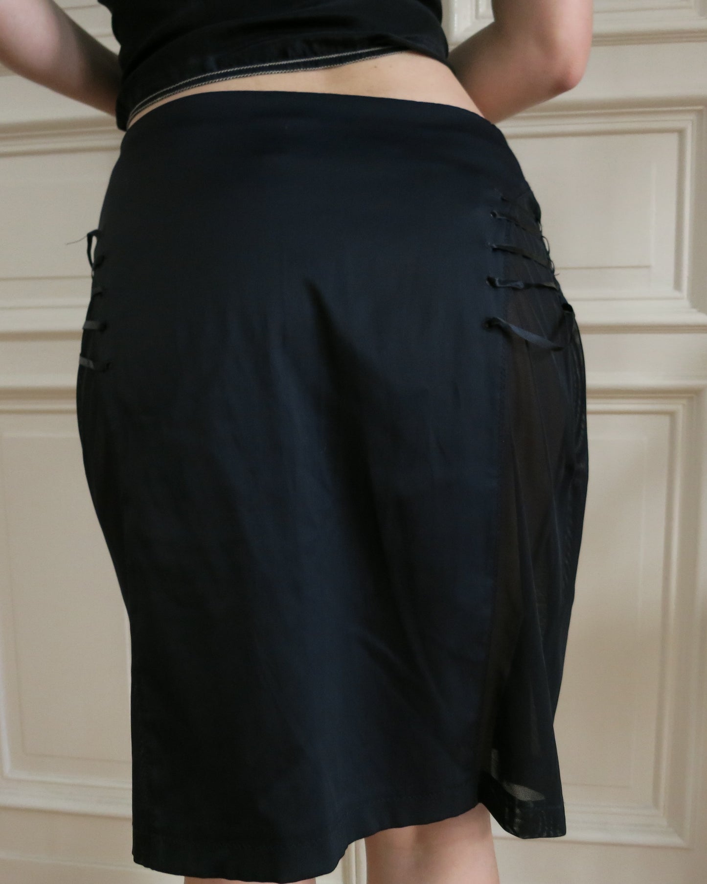 Chic midi skirt