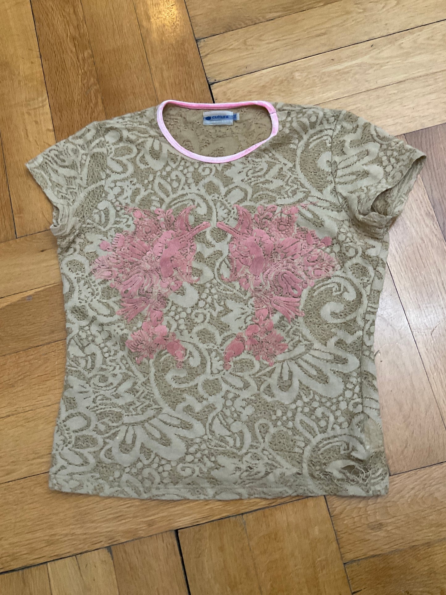 Lacey & distressed t-shirt