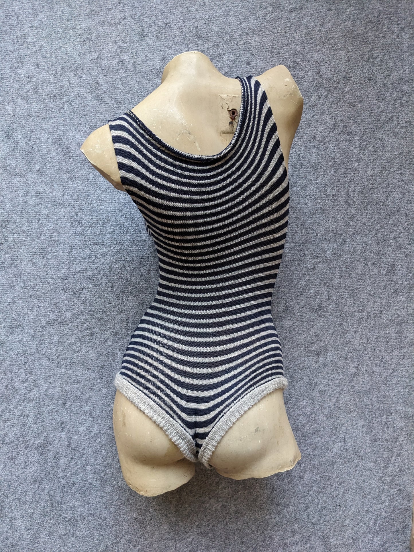 eithne padraigin ni bhraonain striped body