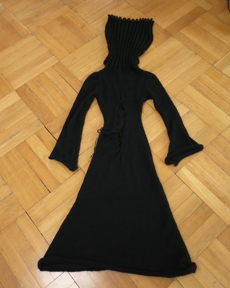 eithne padraigin ni bhraonain ~ black mohair dress