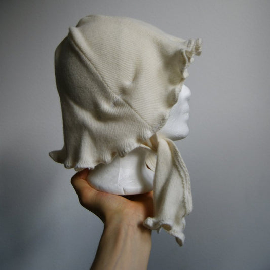 Angora orchid bonnet white