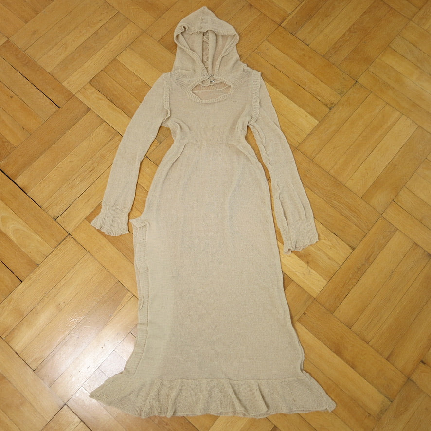 eithne padraigin ni bhraonain ~ merino hooded dress