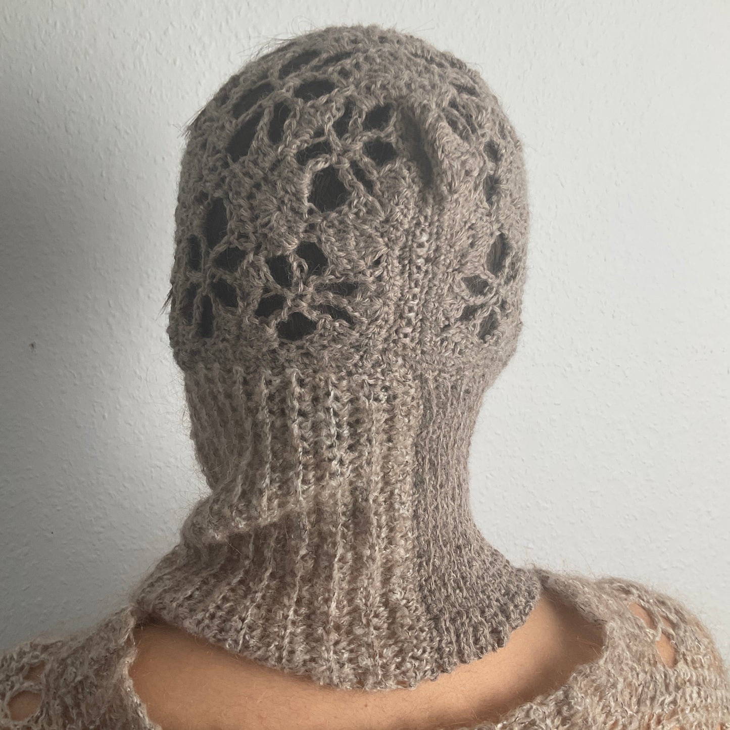 prototype 'helmet' ~ crochet balaclava from mođđe studio
