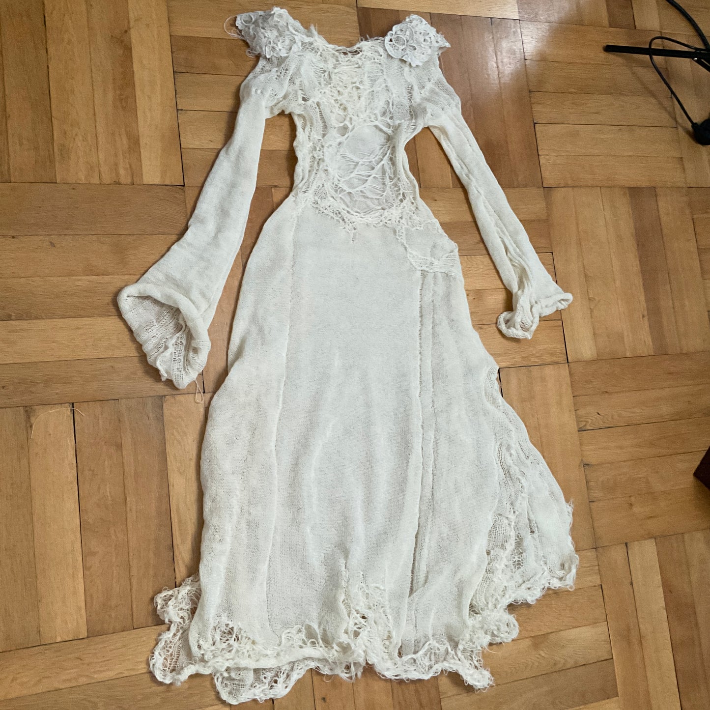 gargarox ~ winter wedding gown