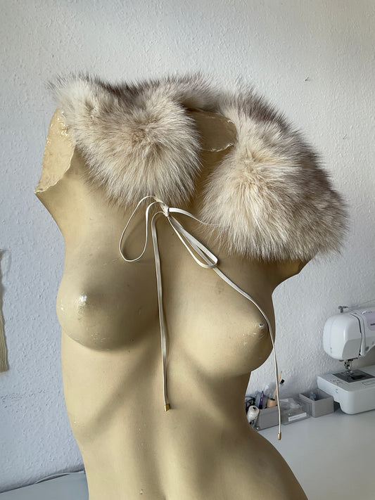 Novespazio fur collar