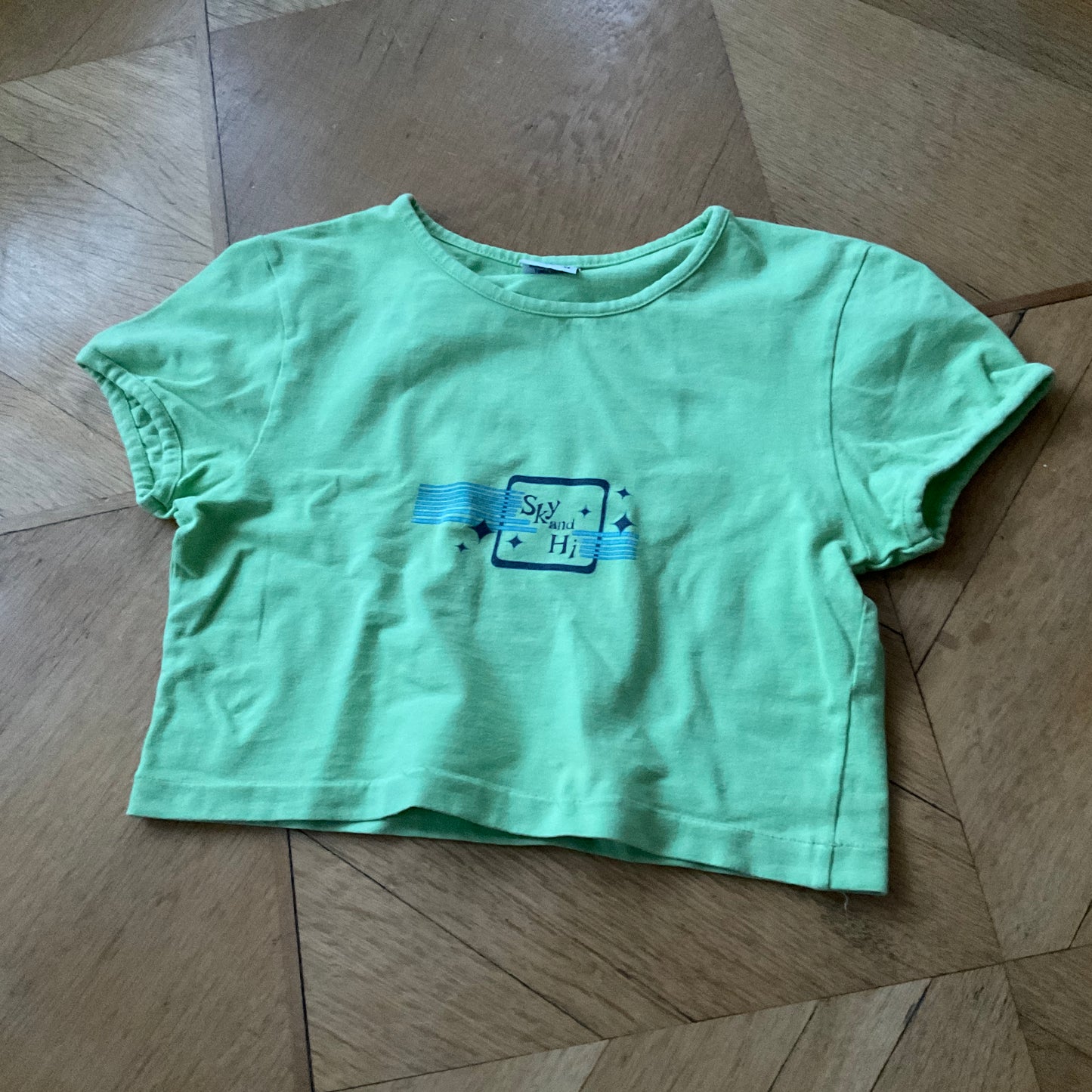 Green 90s t-shirt