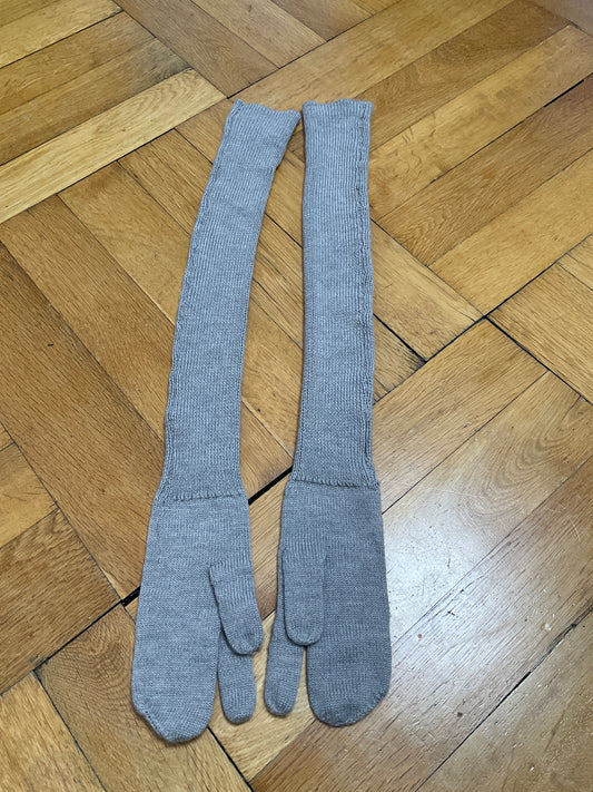 Margiela long knit tabi opera gloves