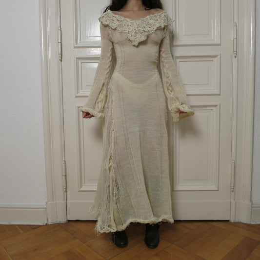 gargarox ~ winter wedding gown