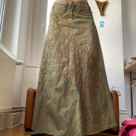 Embroidered cargo skirt
